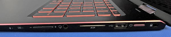 acer_laptop_right_side_ports