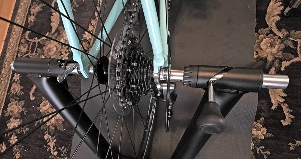 CycleOps M2 Bike Smart Trainer skewer detail