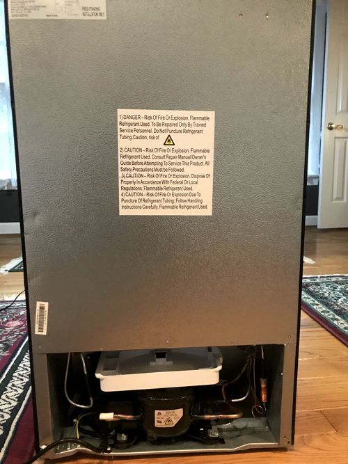 proctor_silex_mini_fridge back